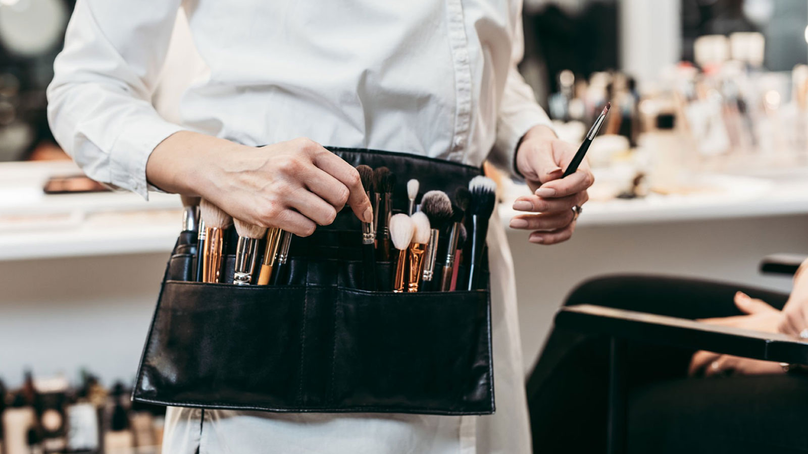 Makyaj Uygulayıcısı Kursu